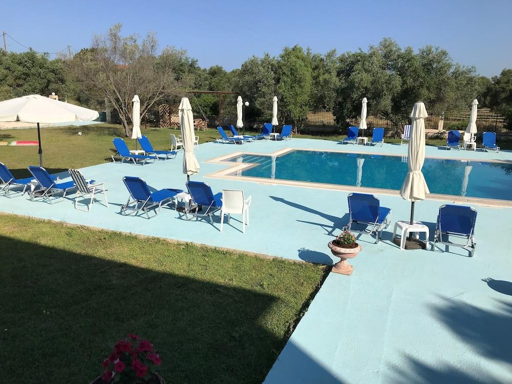 Ai Helis Resort Svoronata Exterior foto